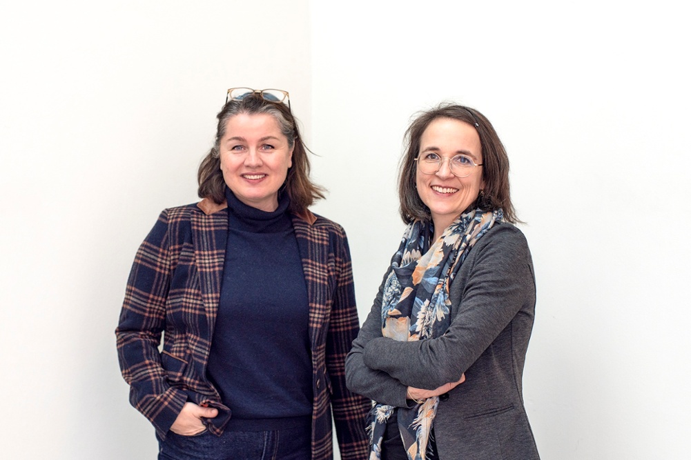Angie Röder, Bildungsverantwortliche Therapien und Soziale Arbeit, und Nadine Saxer, Stv. Direktorin Pflege, Therapien und Soziale Arbeit und Leiterin Therapien und Soziale Arbeit