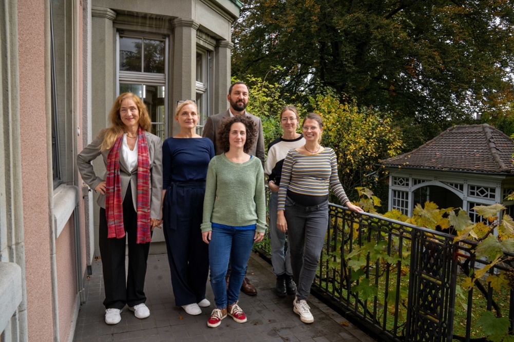 Das Team Ambulatorium Frühe Kindheit 0-5 (v.l.n.r.): Marina Zulauf Logoz, Chefärztin Maurizia Franscini, Florian Kraemer, Michal Teichman-Golberg, Rita Grolimund und Alina van Steenhoven